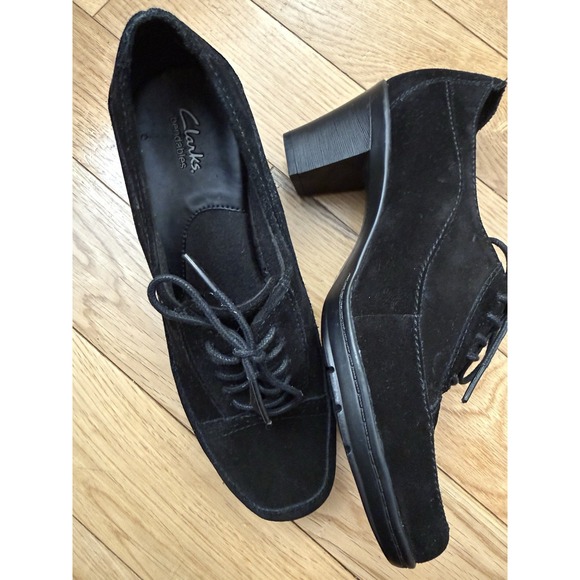 Clarks Bendables Black Suede Oxford Block Heel Shoes Women size 7.5 - Picture 2 of 9